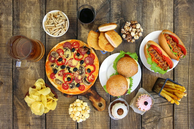 アルコールの摂取です