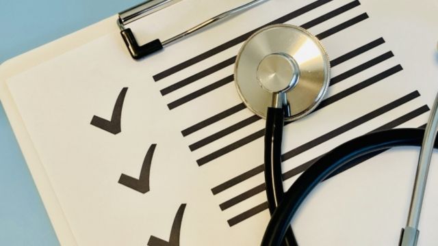 問診票・食事記録表の記入